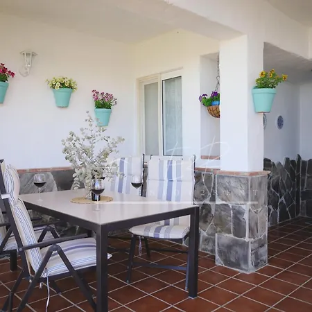 Belmonstays Aguamarina, Pueblo 펜션 미하스
