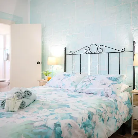 Belmonstays Aguamarina, Pueblo * 미하스