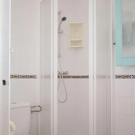 Belmonstays Aguamarina, Pueblo