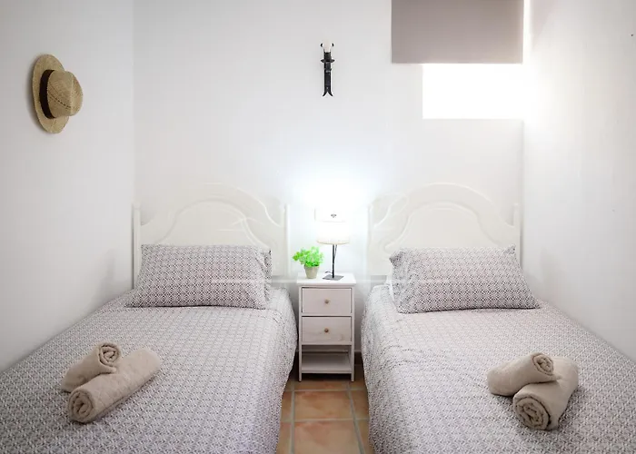 Belmonstays Aguamarina, Pueblo Mijas