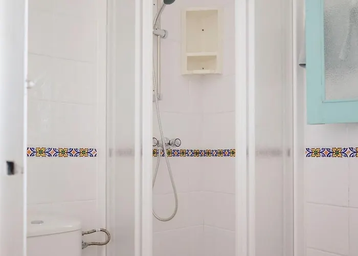 Belmonstays Aguamarina, Pueblo