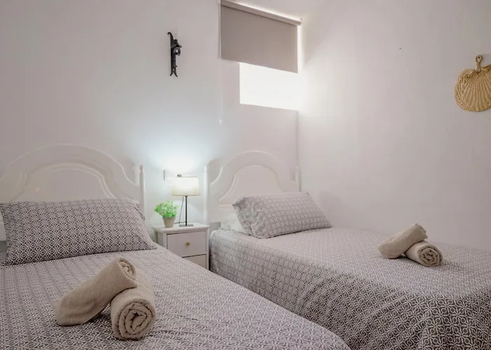 Belmonstays Aguamarina, Pueblo * Mijas
